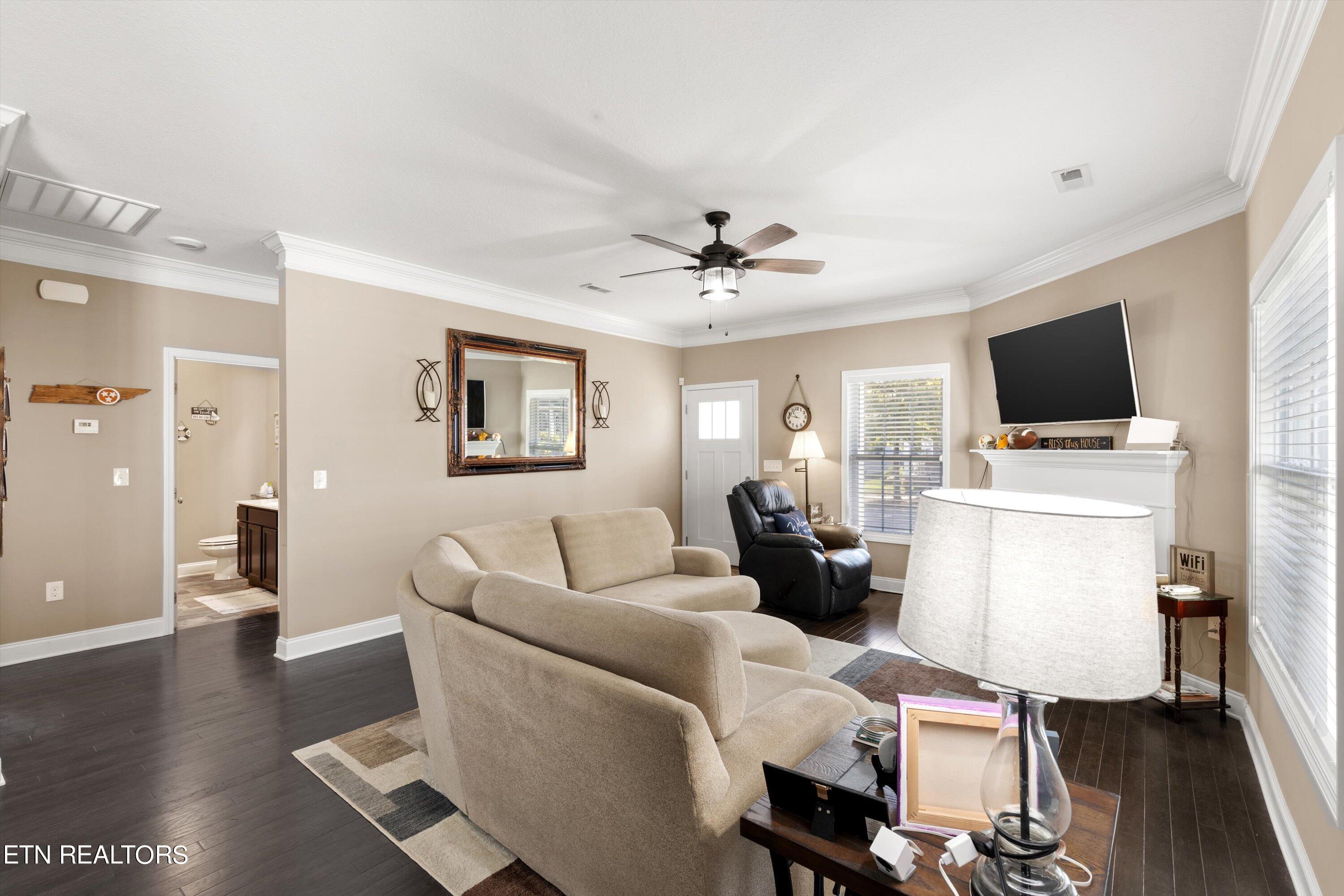 127 Hackberry Street Oak Ridge, TN 37830 - Photo 10 of 40 IMG_0896