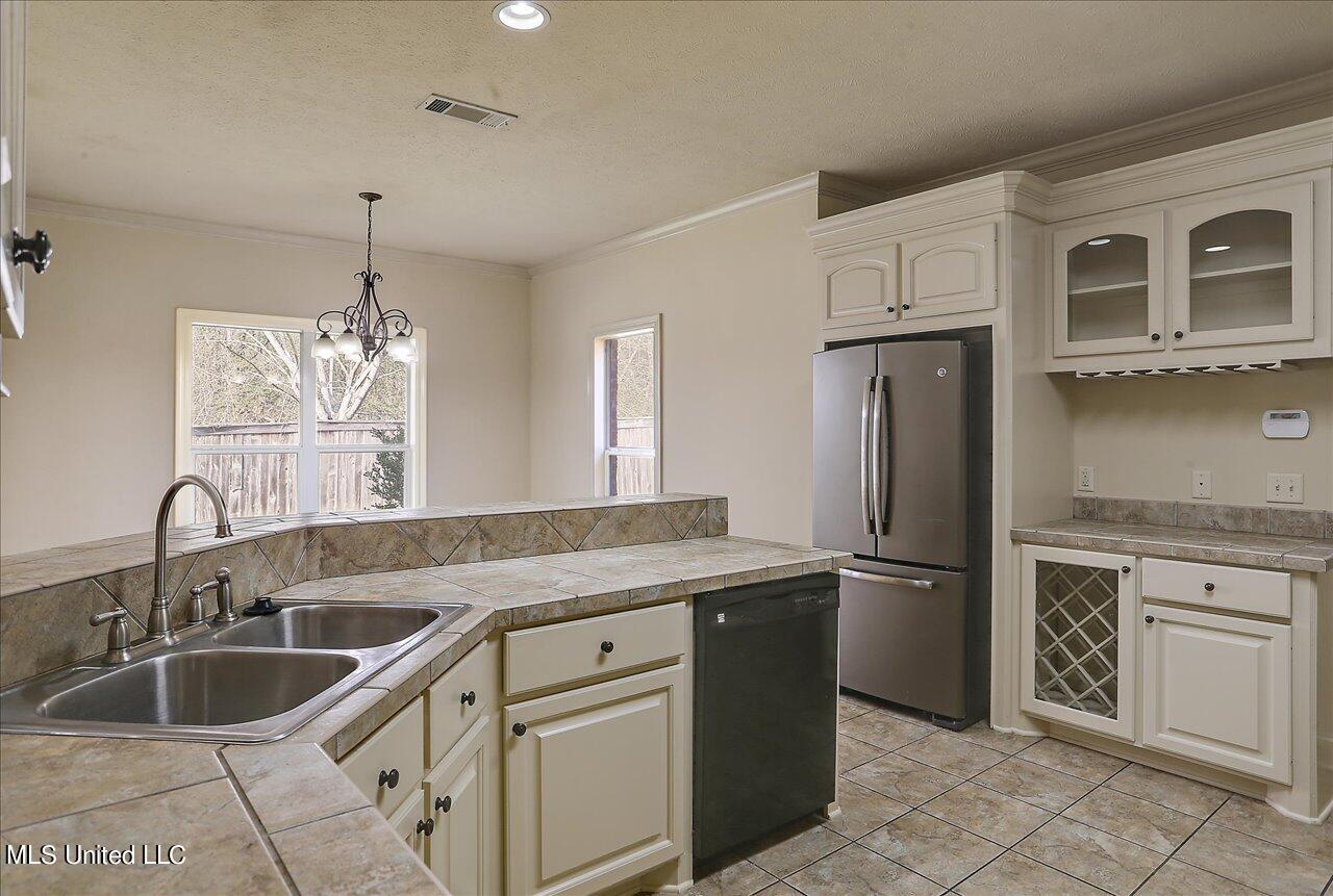 143 Baileys Ridge Circle Clinton, MS 39056 - Photo 11 of 29 11-143 Baileys Ridge Cir