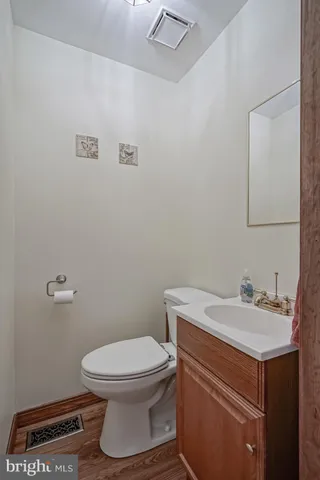 a view of livingroom with workspace