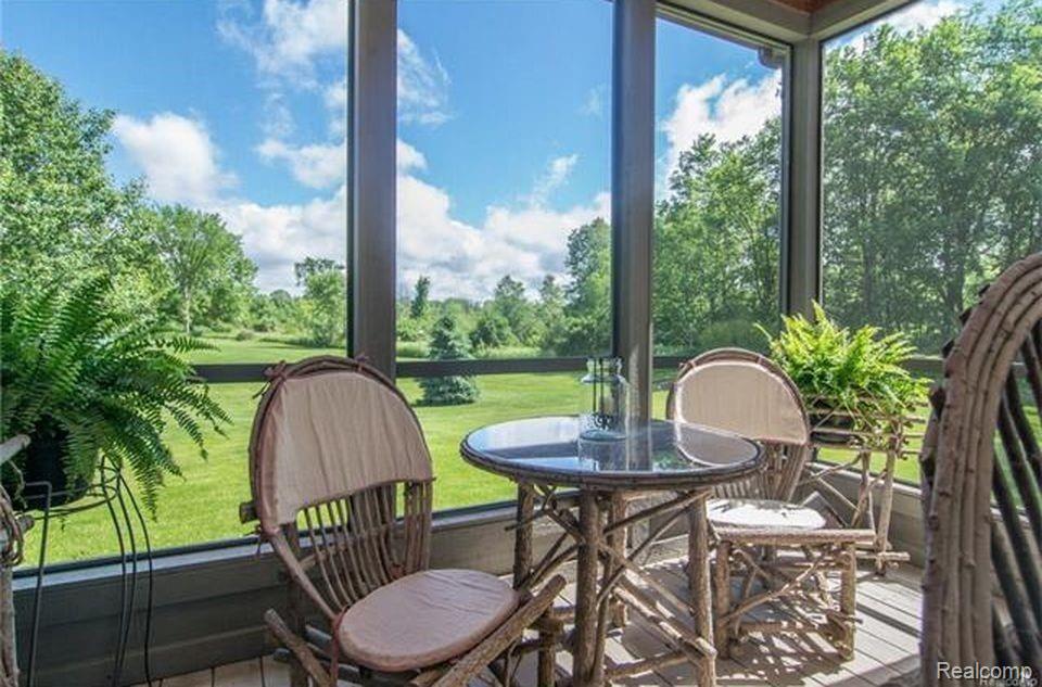 4916 Bullard Road Hartland, MI 48353 - Photo 26 of 62 25.jpg