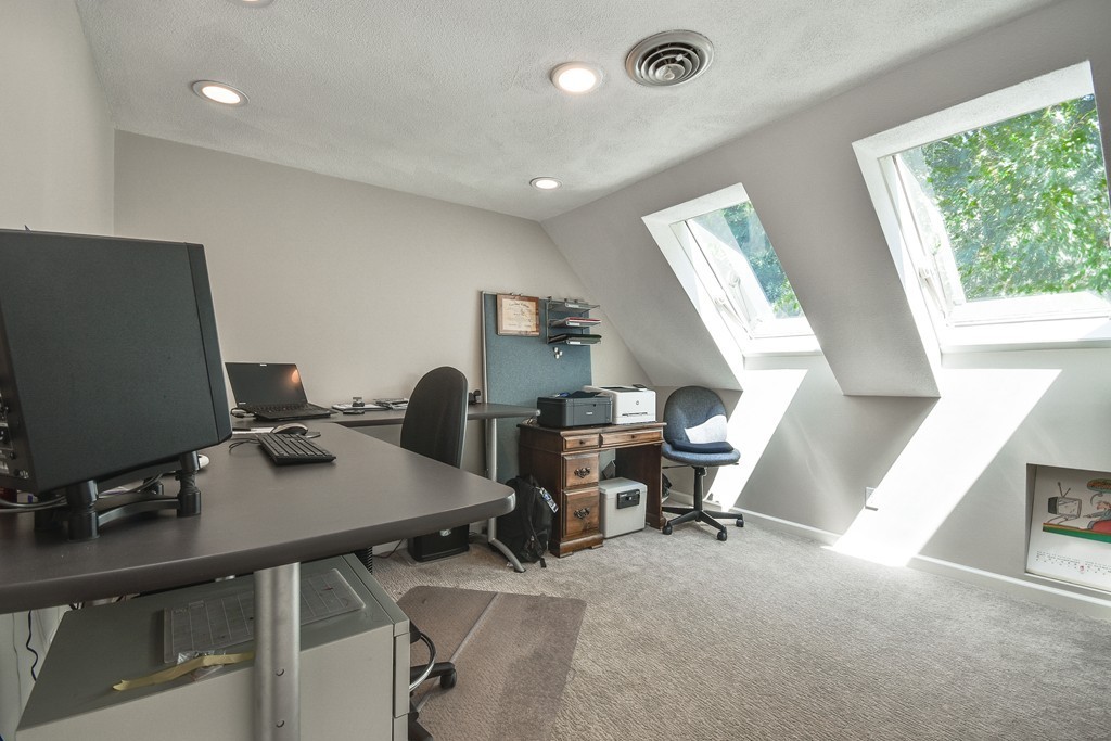 10 Farm Hill Road Natick, MA 01760 - Photo 19 of 22 Gallery Image 19