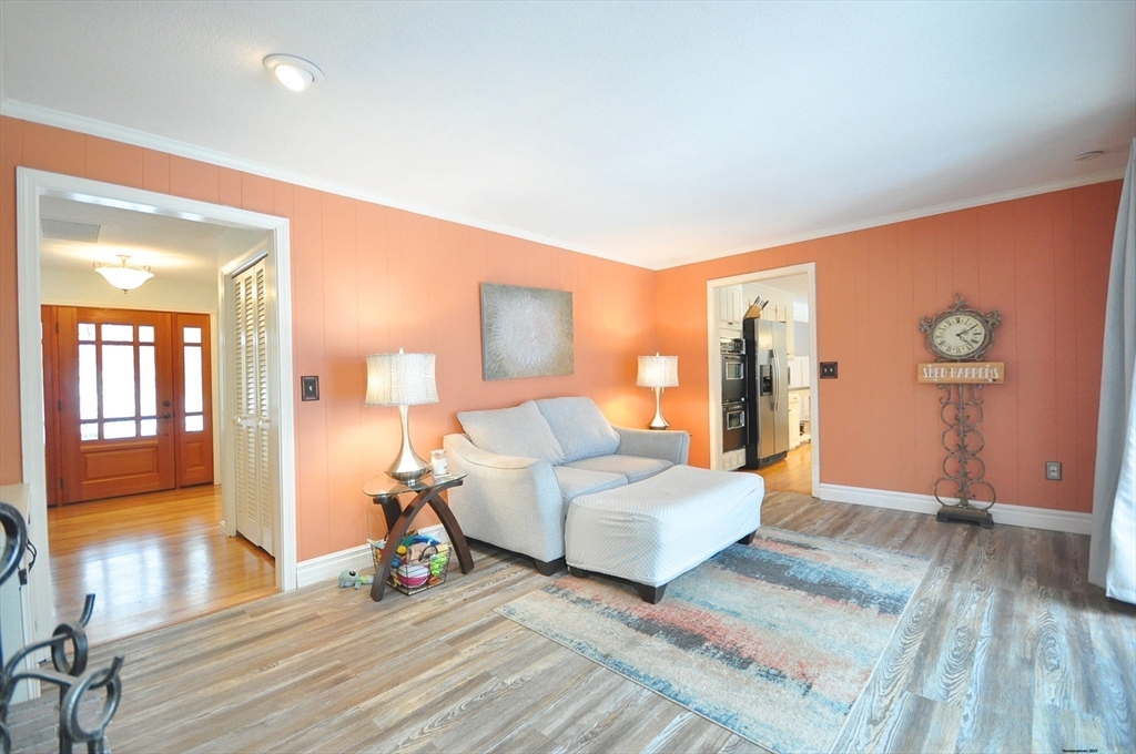 141 Green Hill Road Longmeadow, MA 01106 - Photo 14 of 42 Gallery Image 14