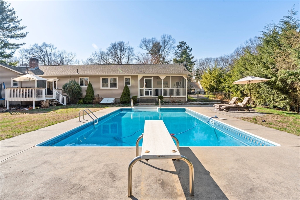141 Green Hill Road Longmeadow, MA 01106 - Photo 2 of 42 Gallery Image 2