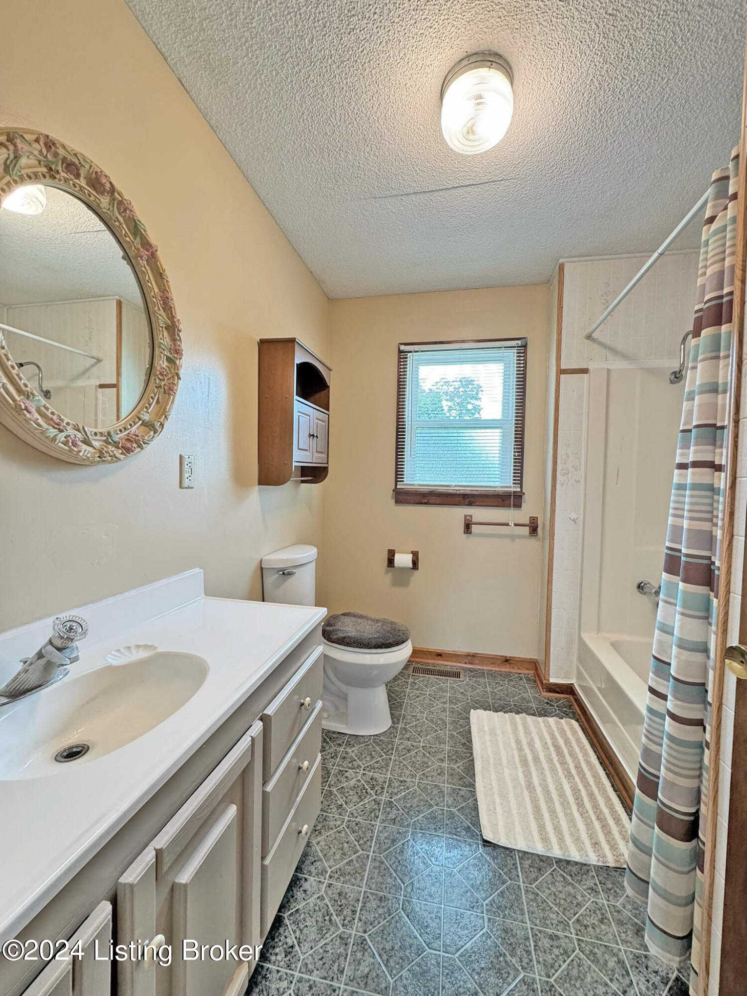 5569 Mill Road Mount Eden, KY 40046 - Photo 18 of 27 Full Bath