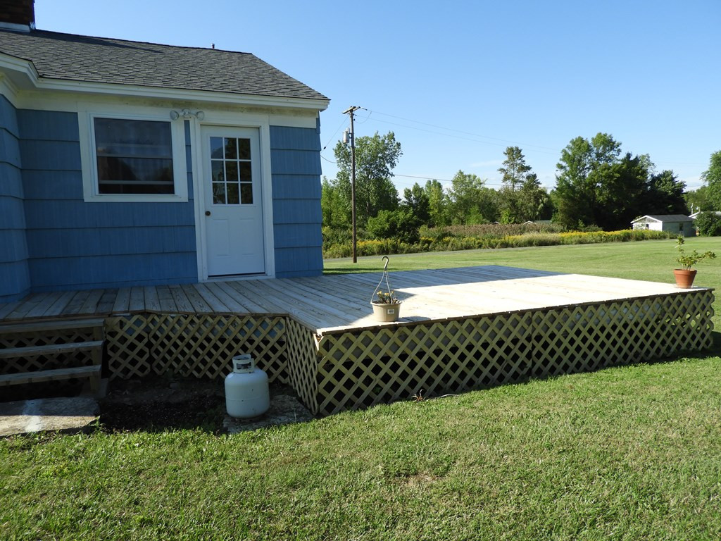 1209 Cumberland Head Road Plattsburgh, NY 12901 - Photo 23 of 29 Gallery Image 23