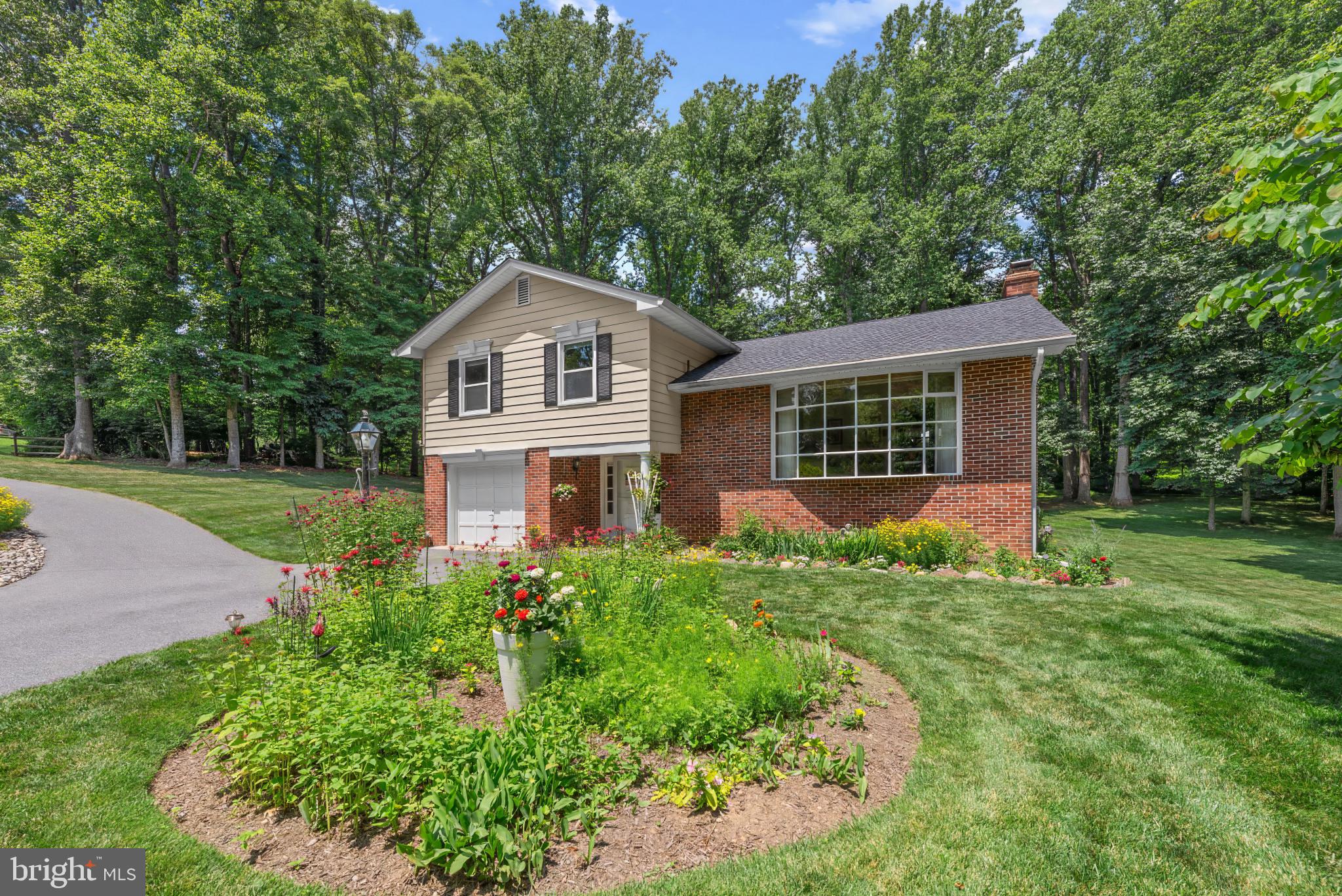 1248 Pouder Road Sykesville, MD 21784 - Photo 3 of 58