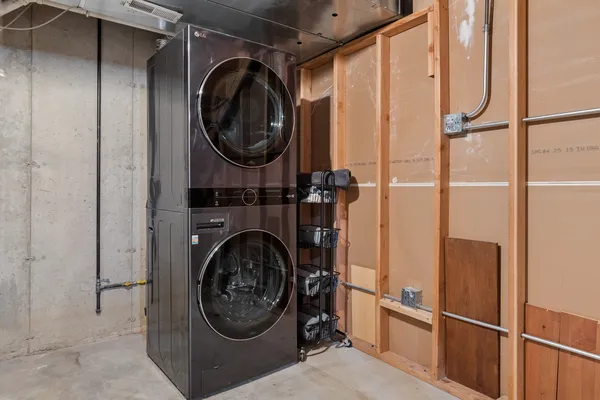 $350,000 | 414 Coventry Circle, Unit 414, Glendale Heights, IL 60139