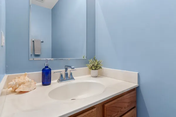 $350,000 | 414 Coventry Circle, Unit 414, Glendale Heights, IL 60139