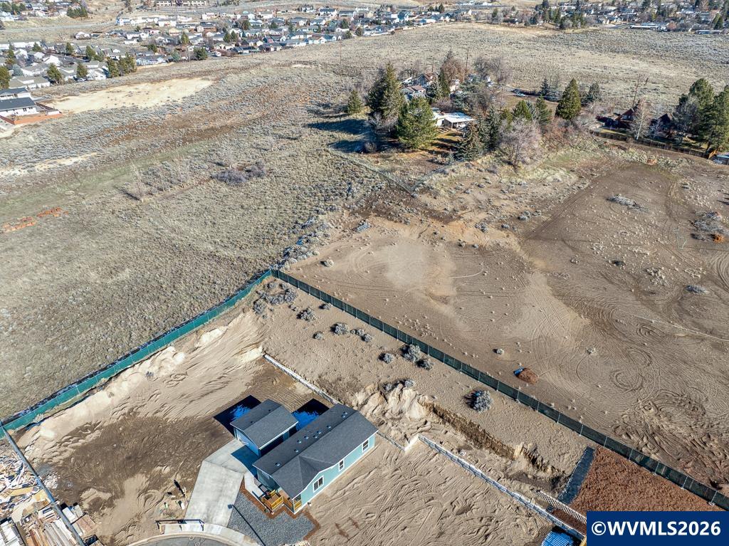 5636 Edith Way Klamath Falls, OR 97603 - Photo 4 of 23