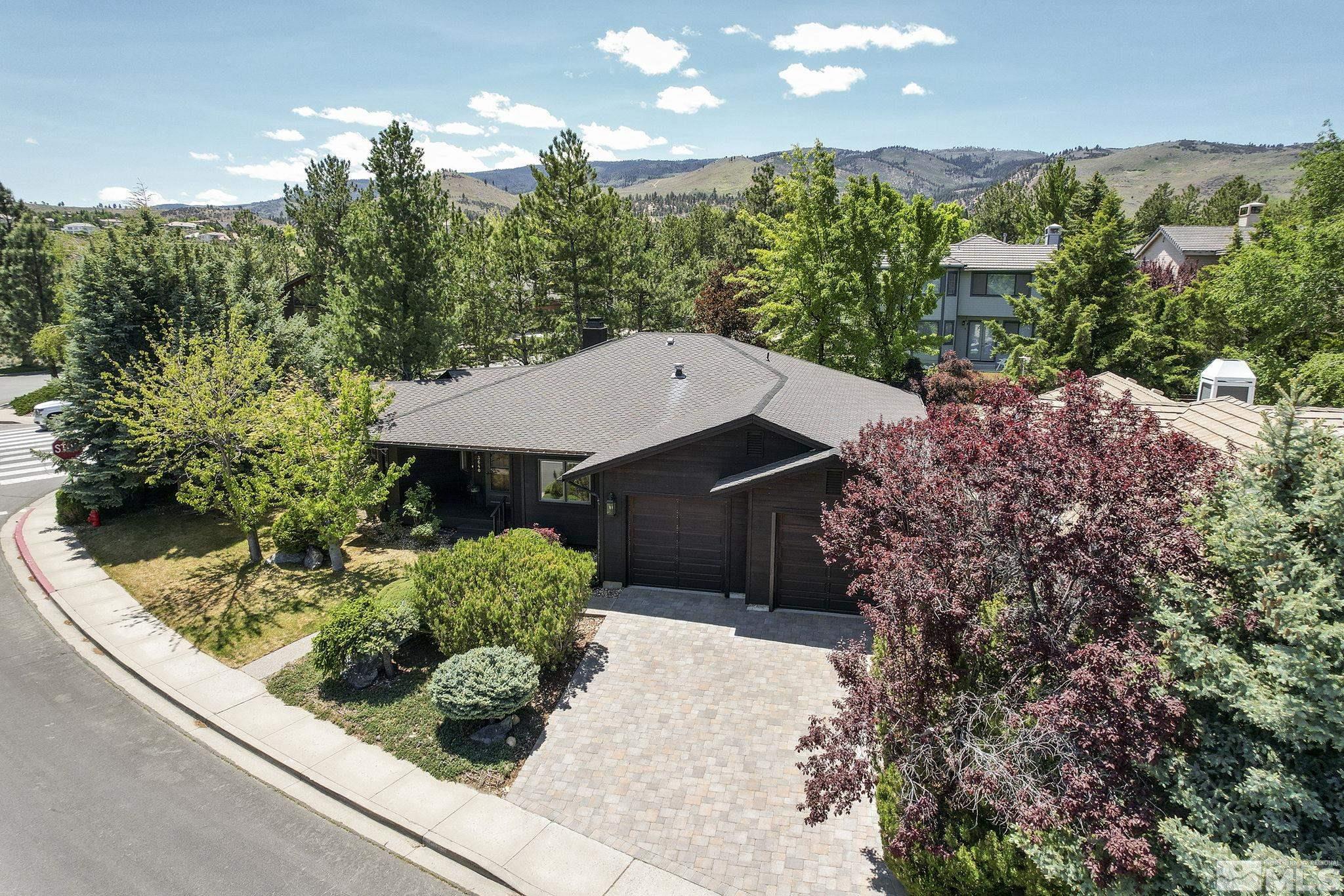 3640 Hemlock Way Reno, NV 89509 - Photo 3 of 25 Photo 3