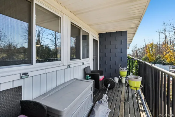 $2,500 | 4 Wyndover Woods Lane, Unit 12, White Plains, NY 10603