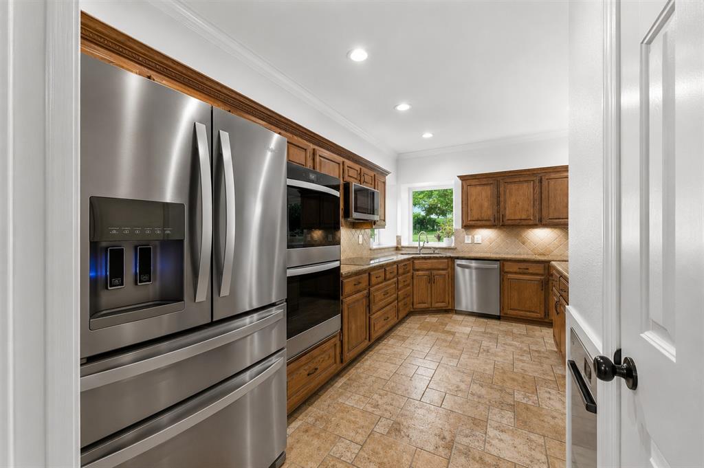 1820 Winningkoff Road Lucas, TX 75002 - Photo 6 of 40 Gallery Image 6