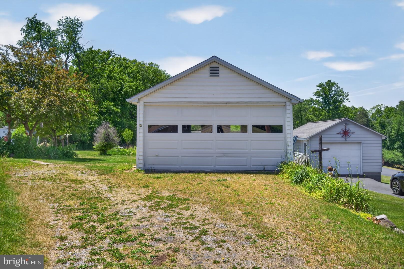 940 Peters Mountain Road Dauphin, PA 17018 - Photo 40 of 44