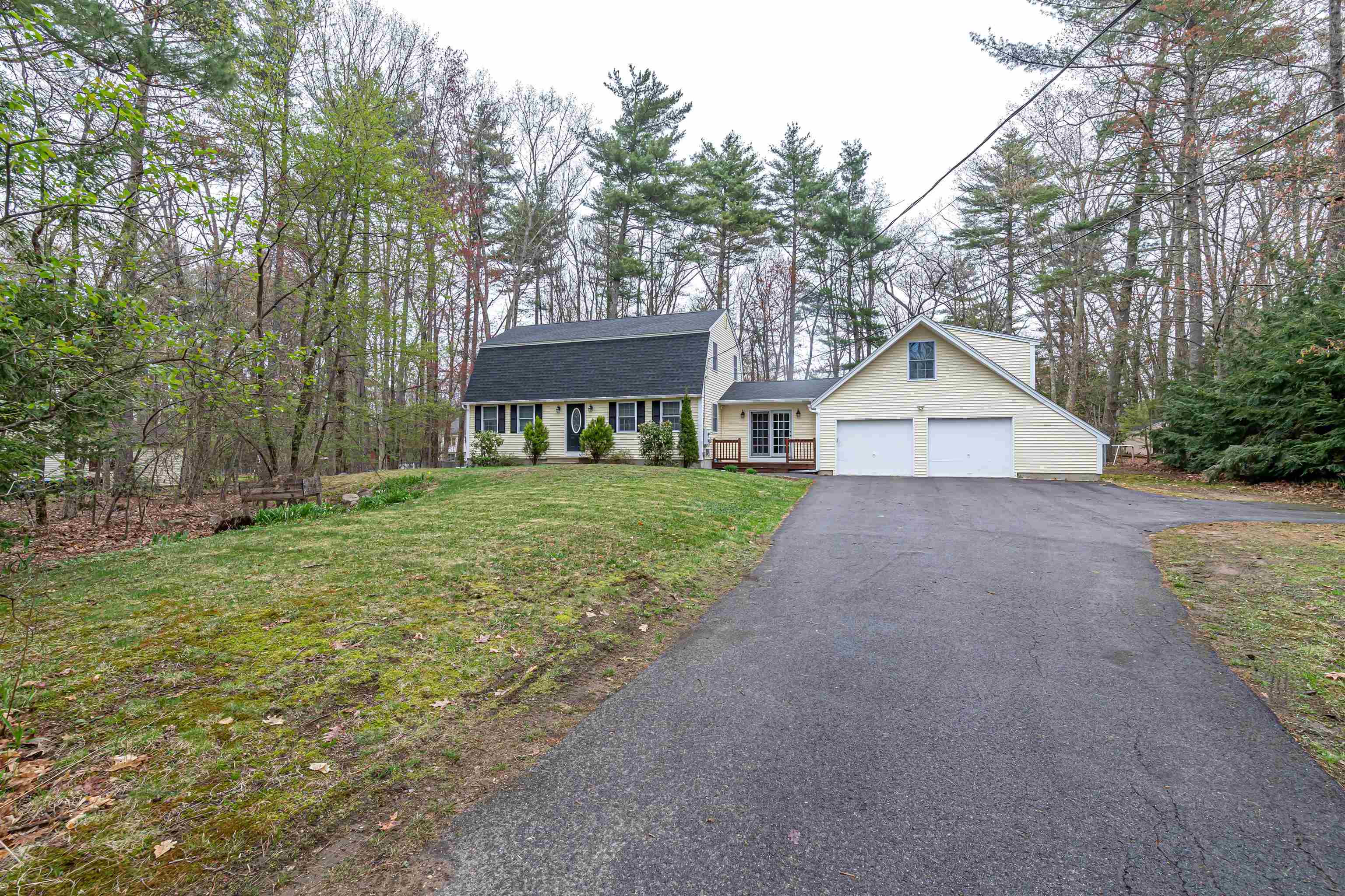 8 Mason Road Merrimack, NH 03054 - Photo 2 of 59 Gallery Image 2