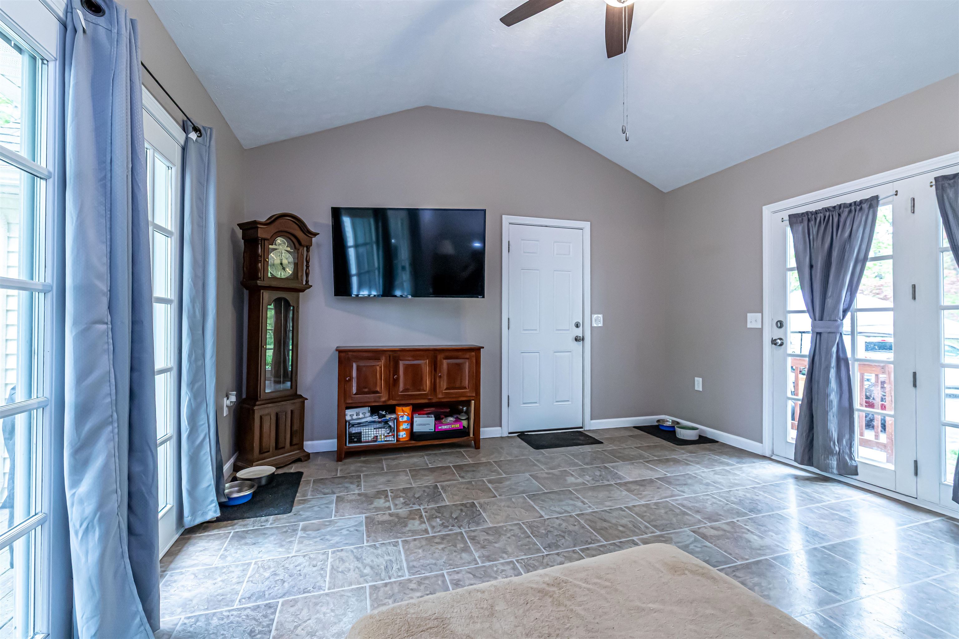 8 Mason Road Merrimack, NH 03054 - Photo 8 of 59 Gallery Image 8