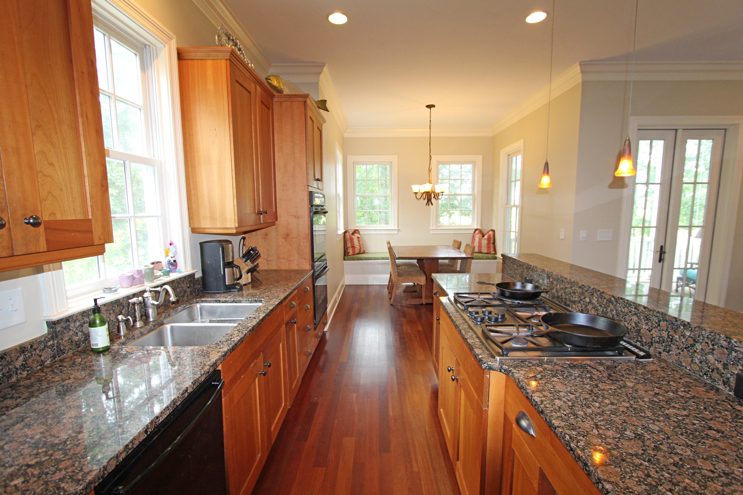 15 Frogmore Road Mount Pleasant, SC 29464 - Photo 4 of 24 Kitchen