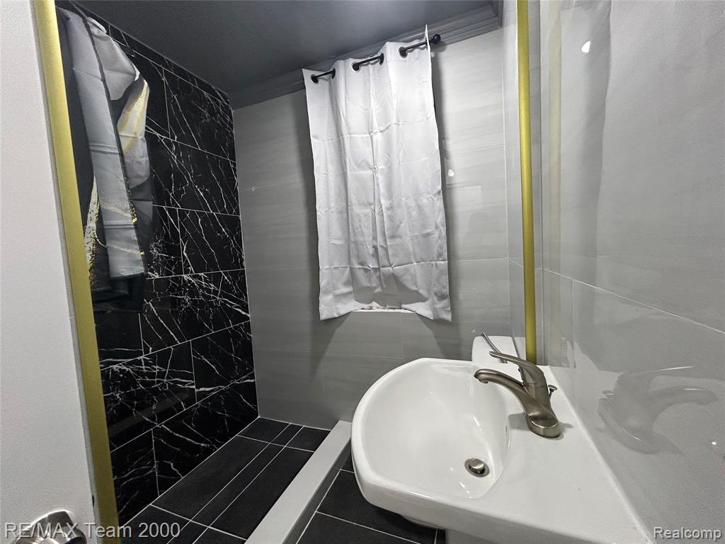 9961 Rutland Street Detroit, MI 48227 - Photo 12 of 20 Gallery Image 12