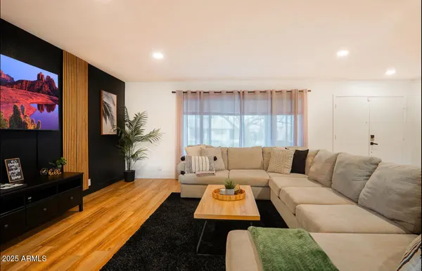 $739,900 | 1831 East Cornell Drive, Tempe, AZ 85283