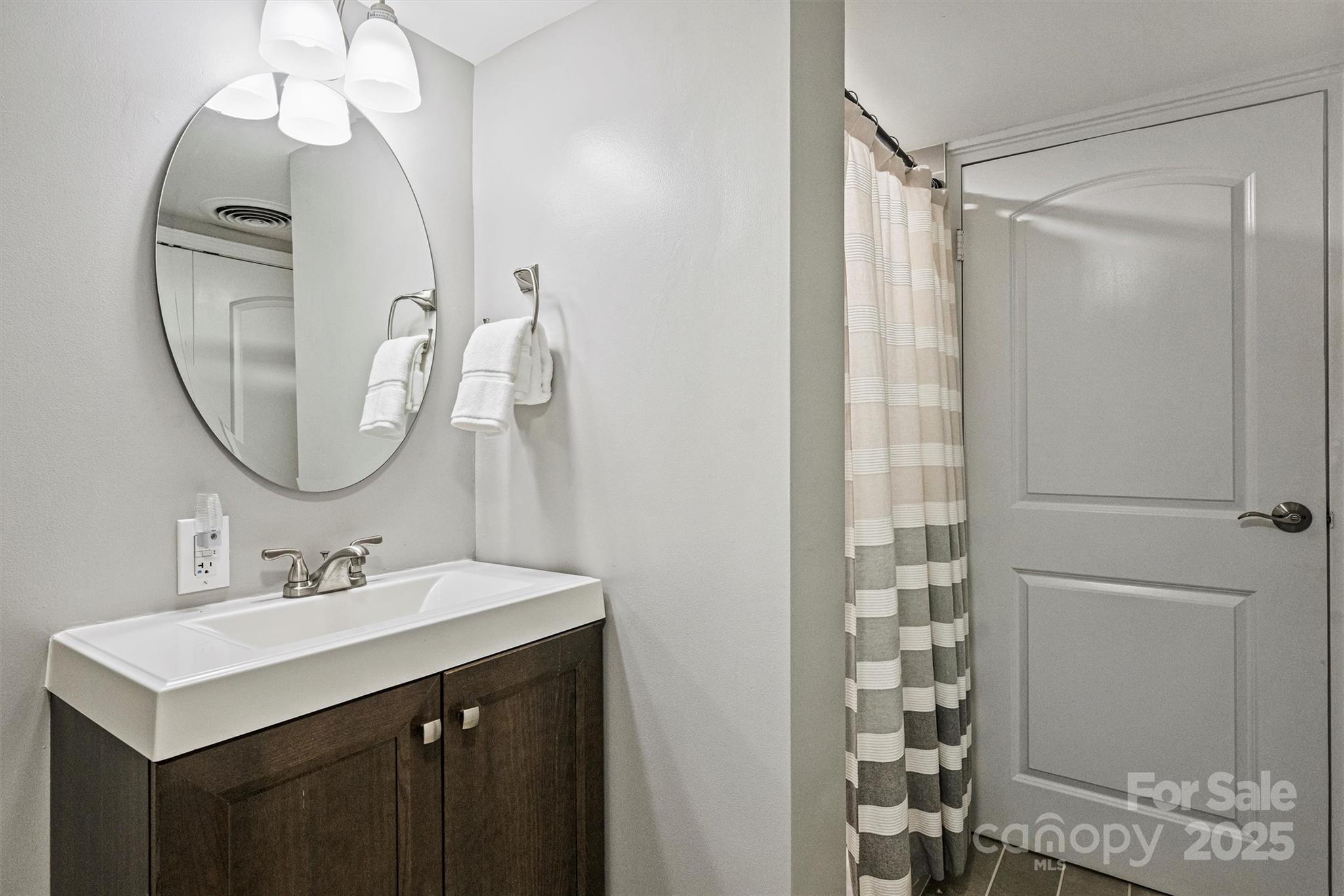 500 Lansdowne Road Charlotte, NC 28270 - Photo 30 of 40 Gallery Image 30