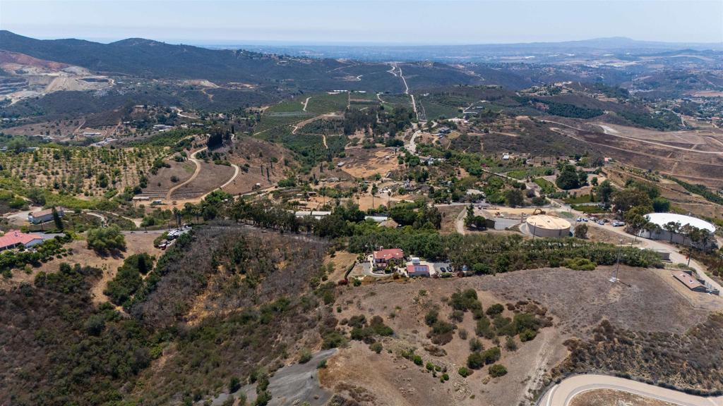 3829 Silverleaf Lane Vista, CA 92084 - Photo 2 of 73