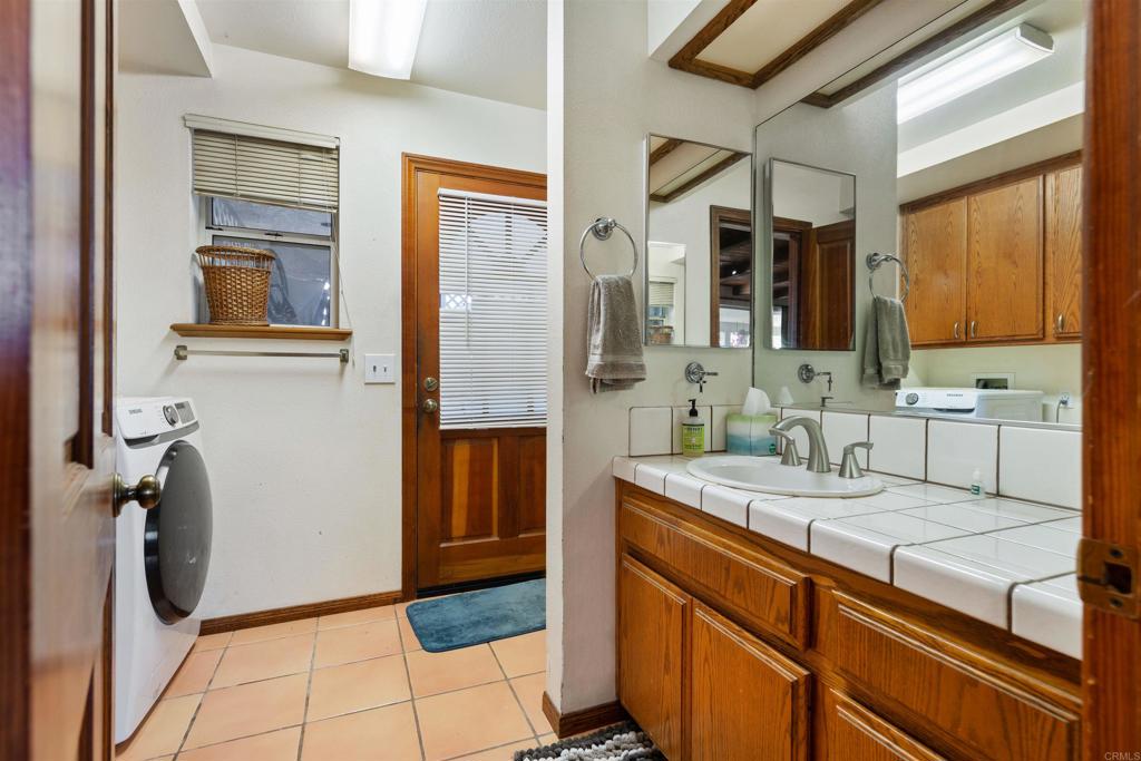 3829 Silverleaf Lane Vista, CA 92084 - Photo 39 of 73