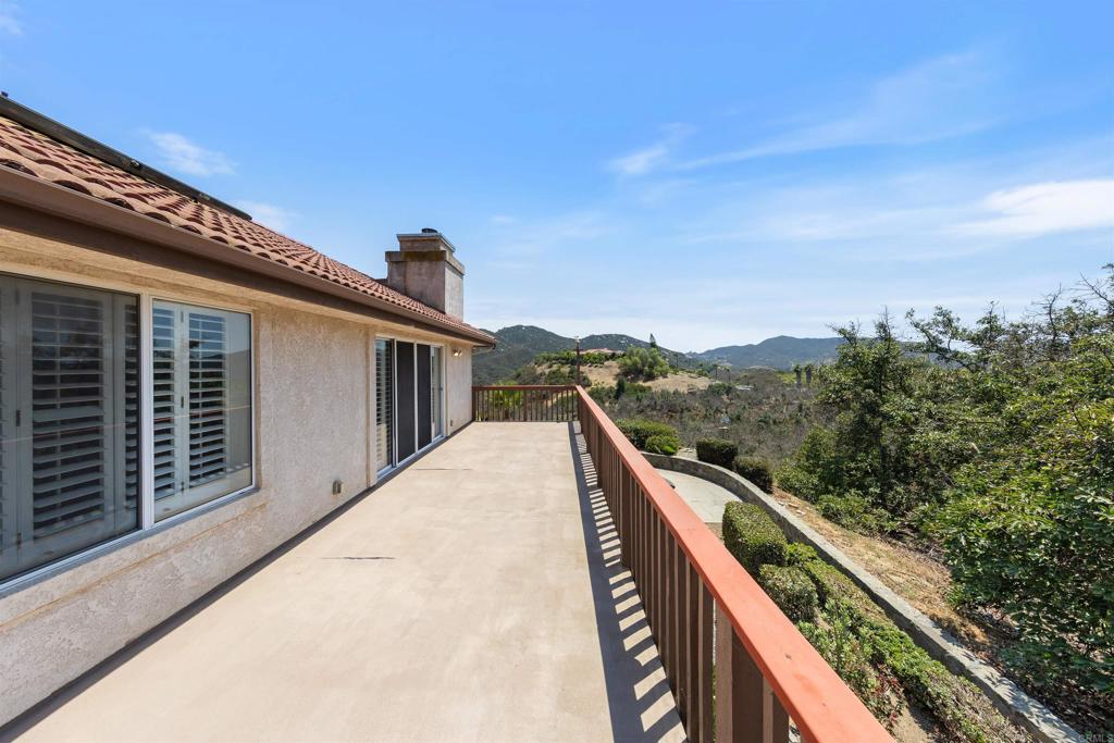 3829 Silverleaf Lane Vista, CA 92084 - Photo 49 of 73