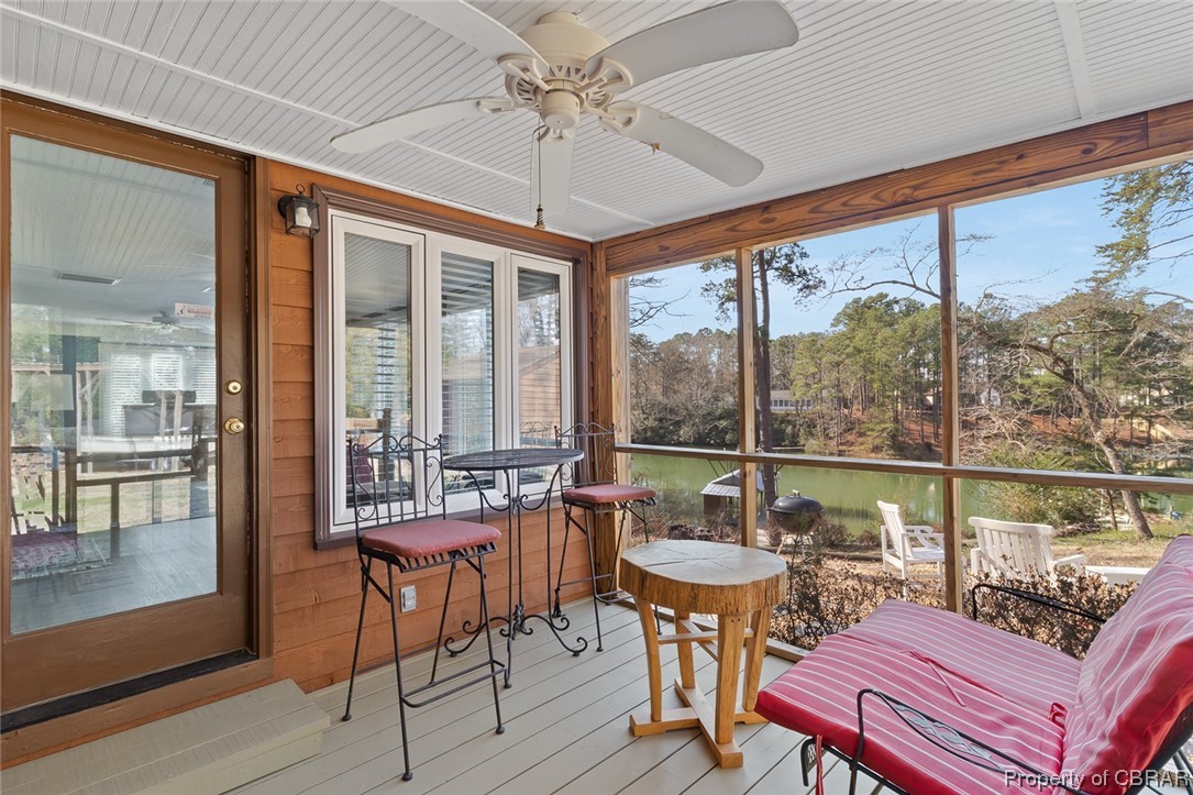 433 Long Point Lane Topping, VA 23169 - Photo 24 of 44 Attached to River Room