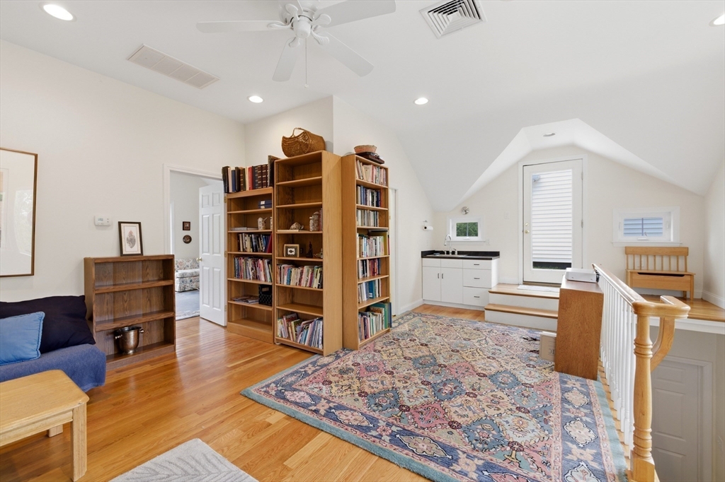 9 Woodcliffe Road Lexington, MA 02421 - Photo 24 of 39