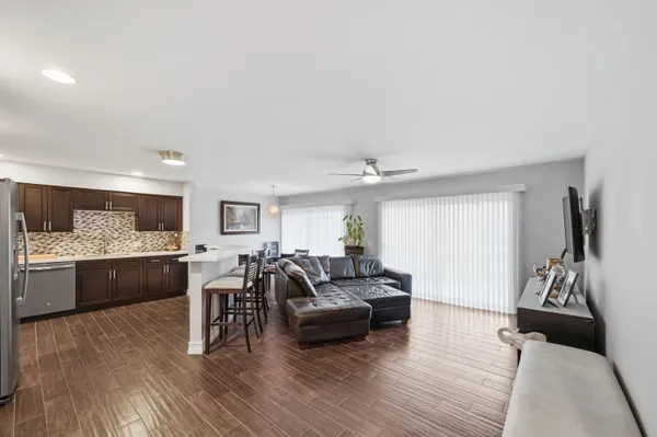 $2,800 | 5550 Coach House Circle, Unit B, Boca Raton, FL 33486