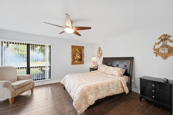 $2,800 | 5550 Coach House Circle, Unit B, Boca Raton, FL 33486