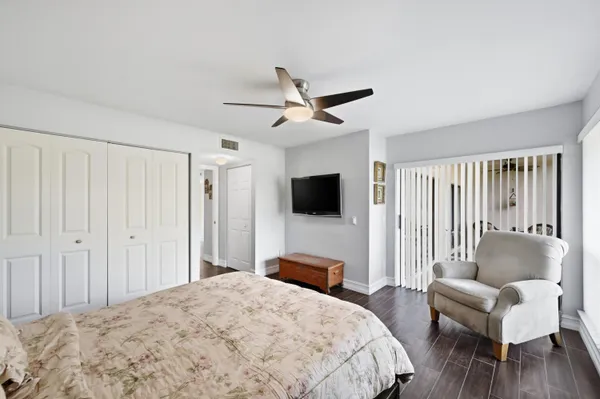 $2,800 | 5550 Coach House Circle, Unit B, Boca Raton, FL 33486