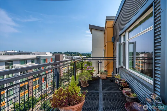 $475,000 | 15100 6th Avenue Southwest, Unit 728, Burien, WA 98166