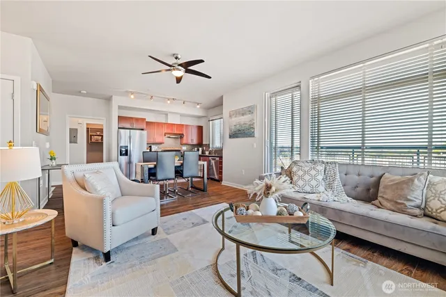 $475,000 | 15100 6th Avenue Southwest, Unit 728, Burien, WA 98166