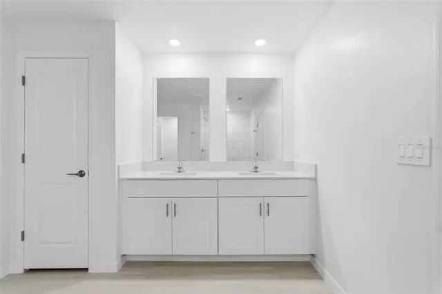 $3,300 | 8808 Bay Leaf Drive, Parrish, FL 34219