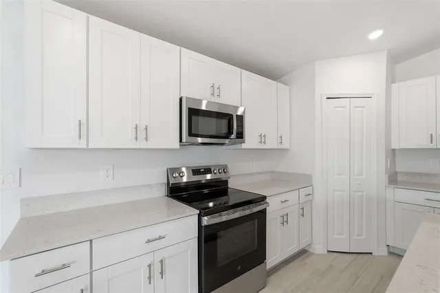 $3,300 | 8808 Bay Leaf Drive, Parrish, FL 34219