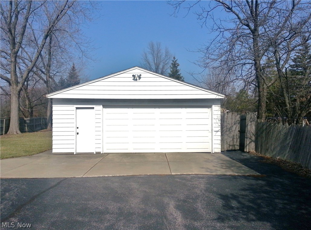 17780 Sheldon Road Brook Park, OH 44142 - Photo 15 of 17 Gallery Image 15