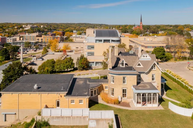 $1,450,000 | 220 St Lawrence Avenue, Janesville, WI 53545