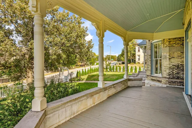 $1,450,000 | 220 St Lawrence Avenue, Janesville, WI 53545