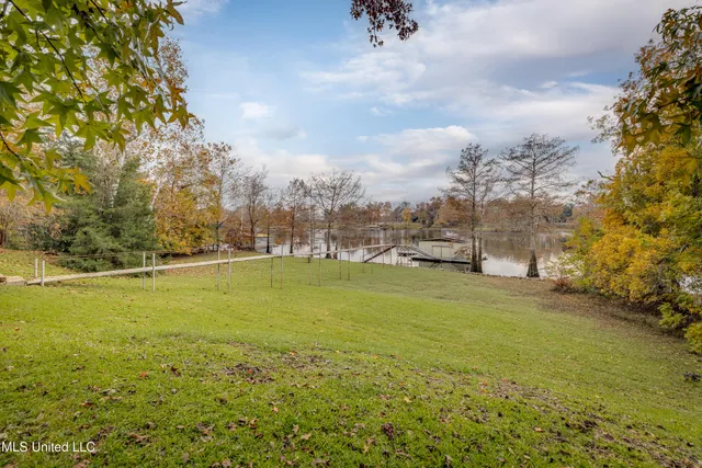 $299,000 | 286 Dr Gibson Road, Monterey, LA 71354