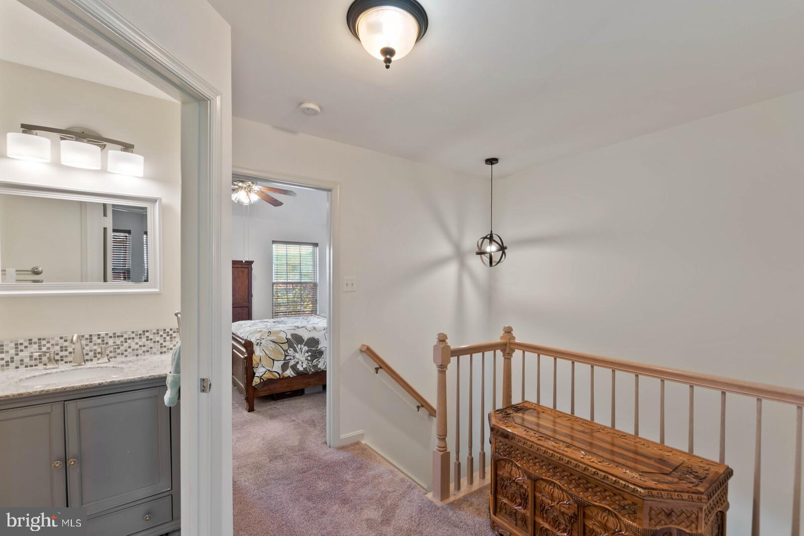 9240 Lorton Valley Road Lorton, VA 22079 - Photo 22 of 35 Sleeping level landing