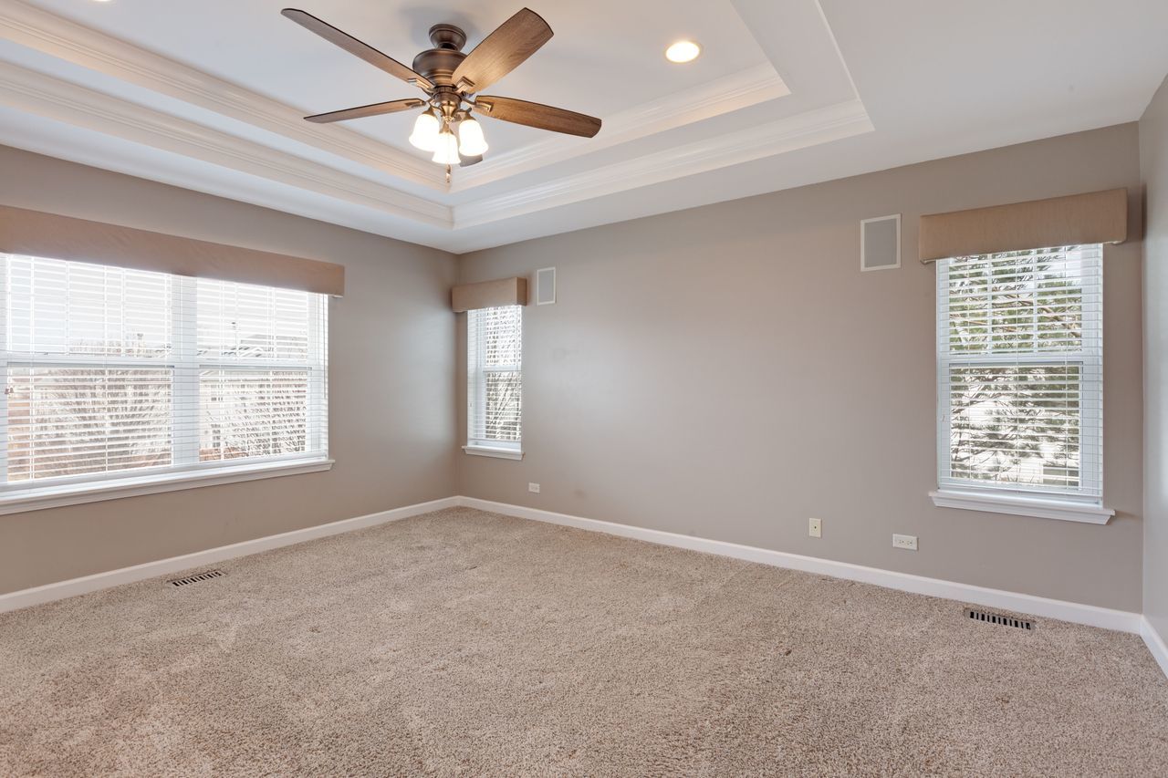 2805 Cattail Court, Unit D Wauconda, IL 60084 - Photo 13 of 30 a view of an empty room with a window