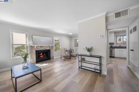 $725,000 | 427 Chalda Way, Moraga, CA 94556