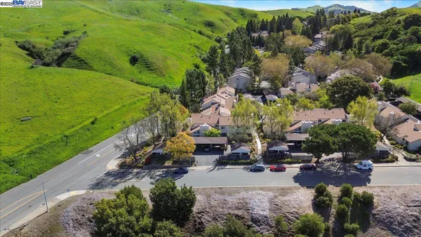 $689,000 | 427 Chalda Way, Moraga, CA 94556