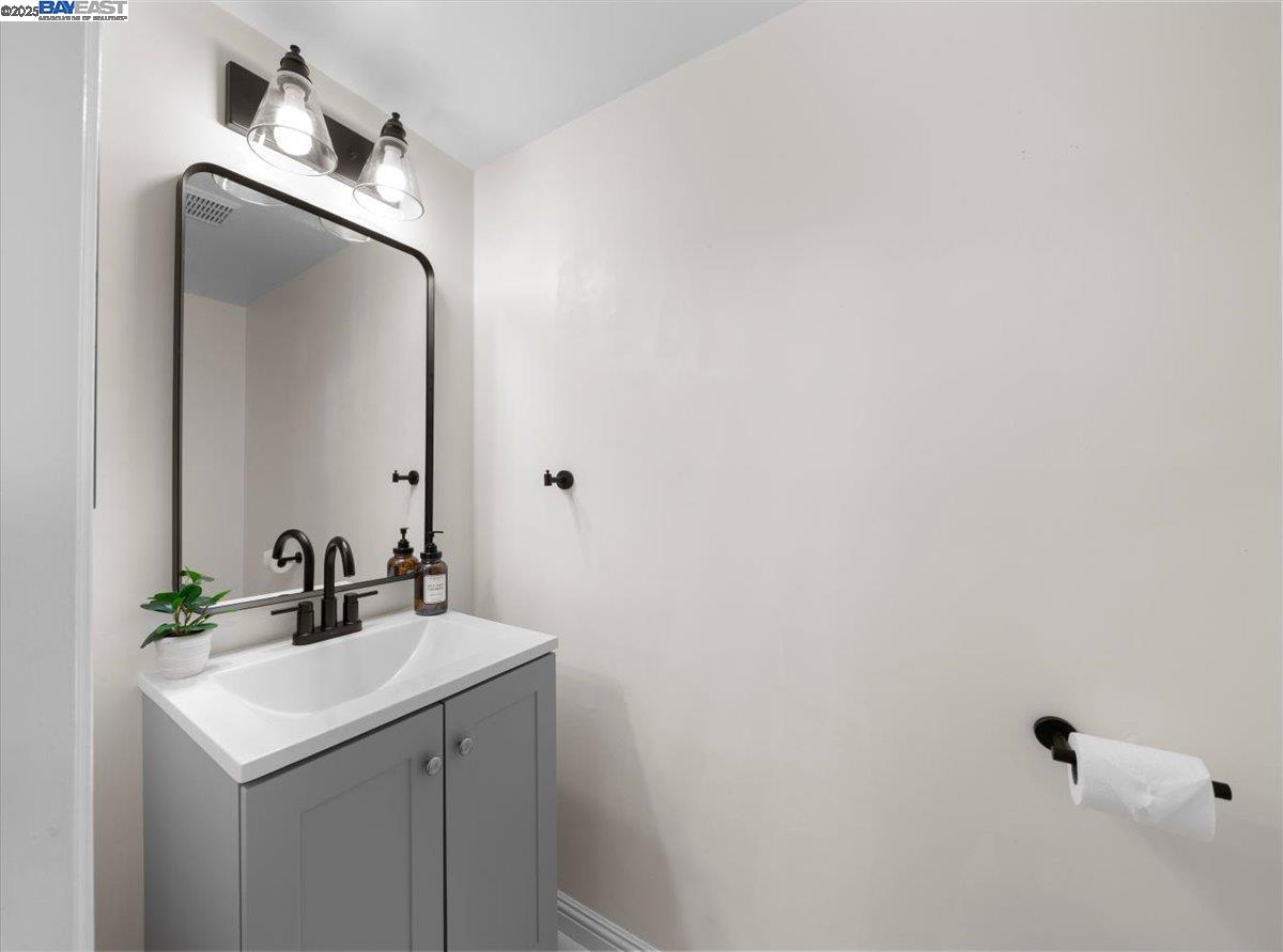 427 Chalda Way Moraga, CA 94556 - Photo 7 of 28 Stylish upgraded half bathroom conveniently located on the main level.