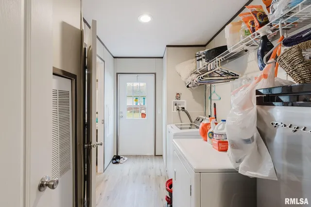 $158,500 | 344 Seba Street, Hurst, IL 62949