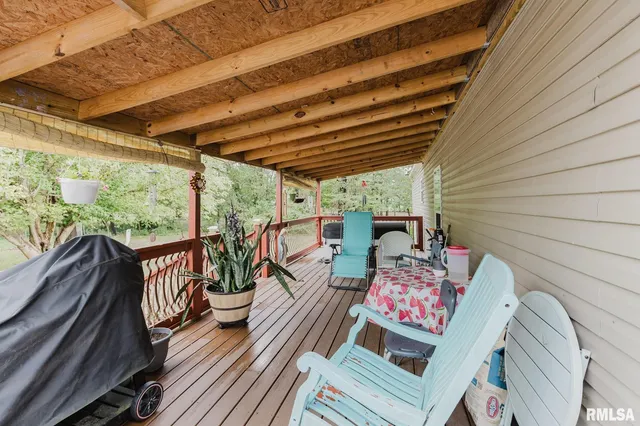 $158,500 | 344 Seba Street, Hurst, IL 62949