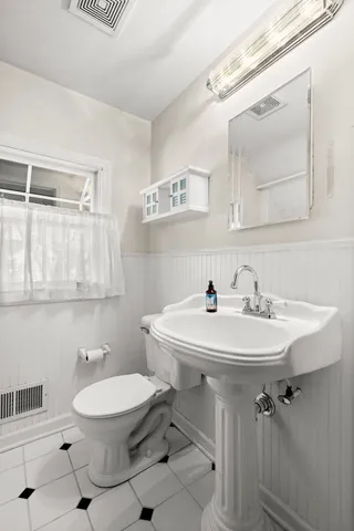 $489,000 | 6901 Church Street, Morton Grove, IL 60053