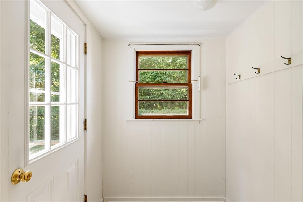26 Linden Road Gloucester, MA 01930 - Photo 21 of 30