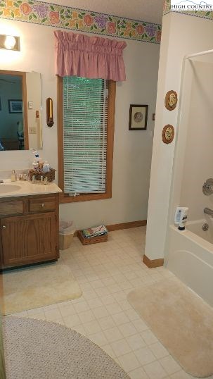 102 Spring Branch Road Beech Mountain, NC 28604 - Photo 15 of 17 Gallery Image 15