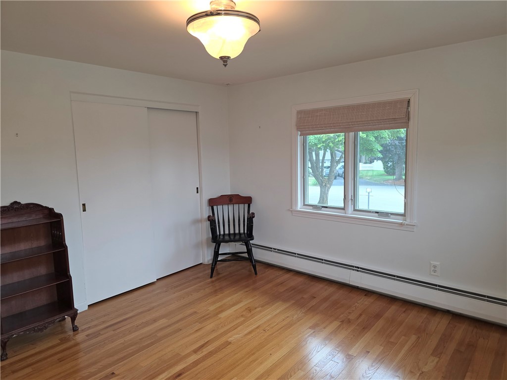 40 Russet Way Cranston, RI 02920 - Photo 17 of 35 3